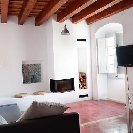 Charming House In Sant Pol Facing The Sea * Sant Pol De Mar